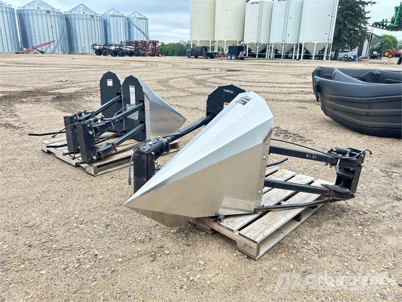 Quantity of (4) Tridekon Crop Dividers - Fits John Sonstige Ernte Verarbeitung und -lagerung