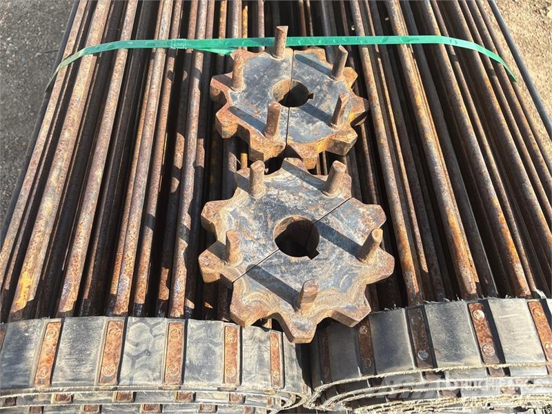 Quantity of (4) x 5 ft 6 in Potato Digger Chains Lauksaimniecība- Citi