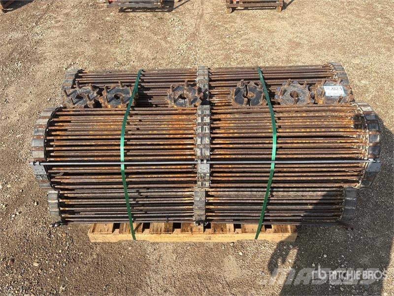 Quantity of (4) x 5 ft 6 in Potato Digger Chains Lauksaimniecība- Citi