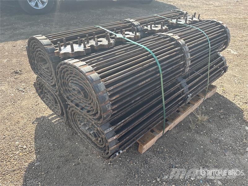 Quantity of (4) x 5 ft 6 in Potato Digger Chains Lauksaimniecība- Citi