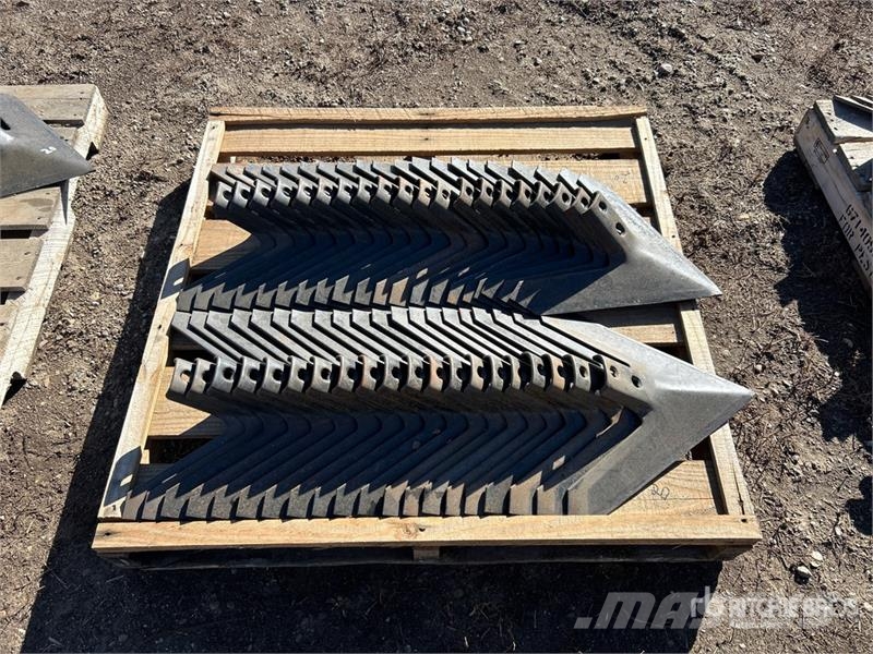 Quantity of (40) 16 in Cultivator Shovels Egyéb alkatrészek