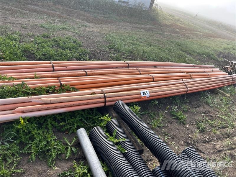 Quantity of (40) 20 ft x 2 in PVC Pipe Drugi deli