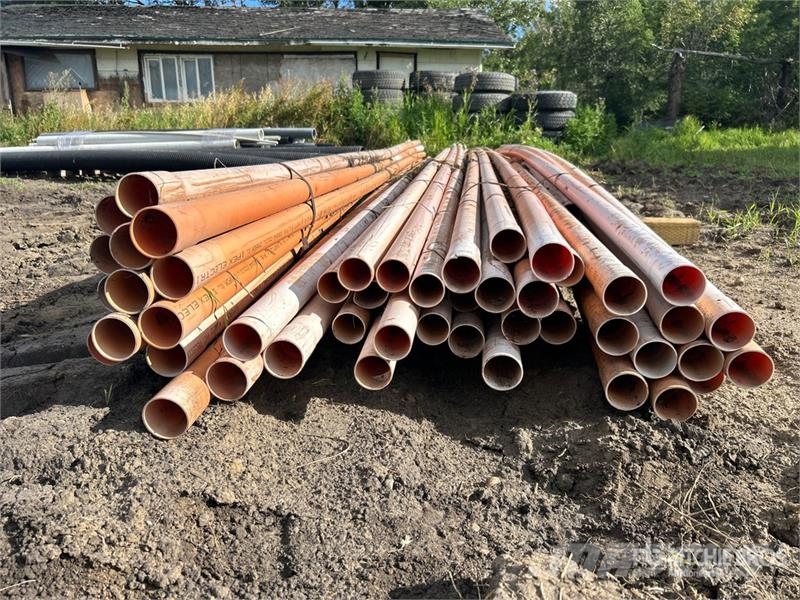Quantity of (40) 20 ft x 2 in PVC Pipe Drugi deli