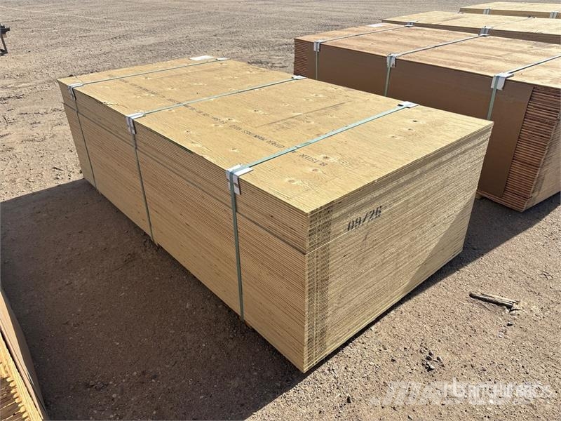  Quantity of (40) 3/4" 4x8 CSP/DFP No Stamp Plywood مكونات أخرى