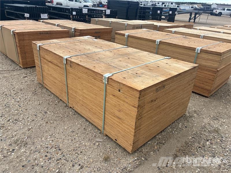 Quantity of (40) 3/4" 4x8 CSP/DFP No Stamp Plywood Drugi deli