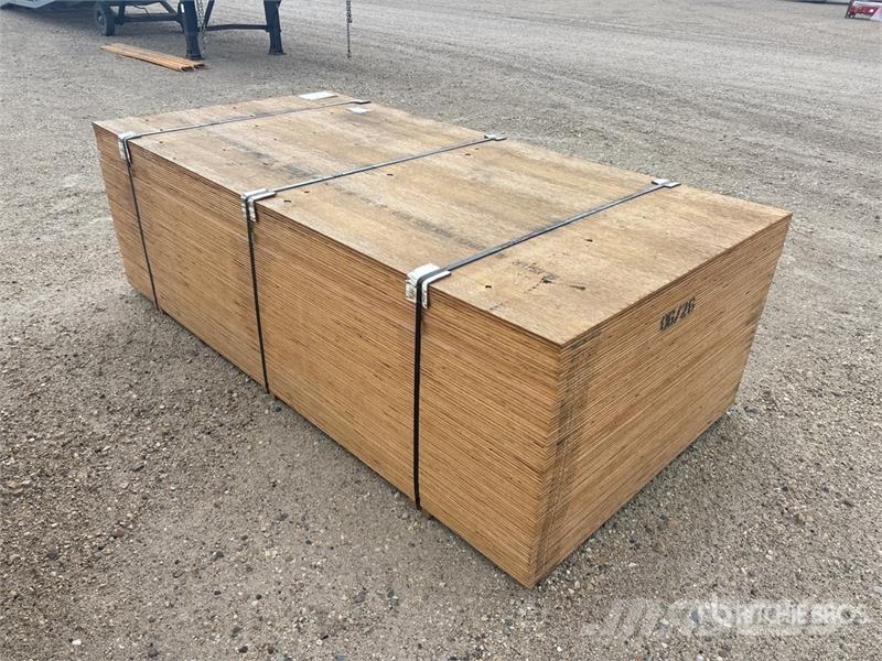  Quantity of (40) 3/4" 4x8 CSP/DFP No Stamp Plywood Other components