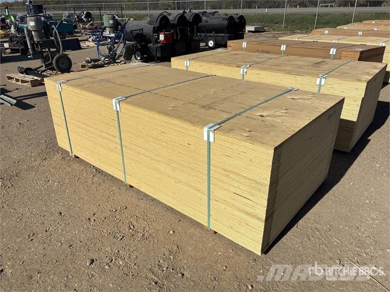  Quantity of (40) 3/4" 4x8 CSP/DFP No Stamp Plywood مكونات أخرى