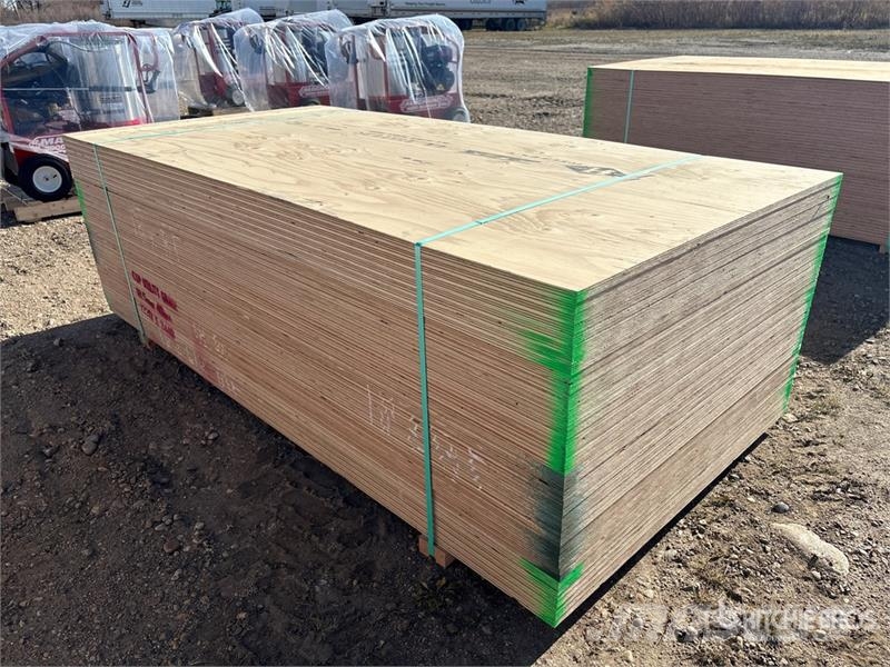 Quantity of (40) 4 ft x 8 ft (18.5 mm Thick) 4 ft مكونات أخرى