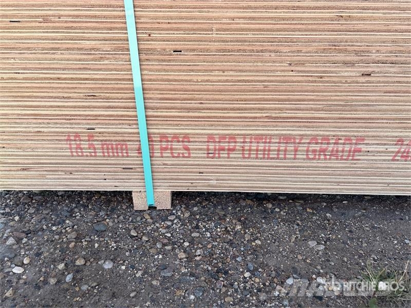Quantity of (40) 4 ft x 8 ft (18.5 mm Thick) 4 ft Andre komponenter