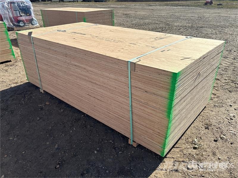 Quantity of (40) 4 ft x 8 ft (18.5 mm Thick) 4 ft مكونات أخرى