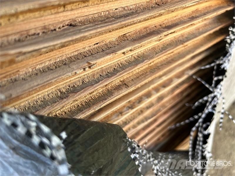 Quantity of (42) 4 ft x 8 ft 3/4 in G1S ( Good One Ďalšie komponenty