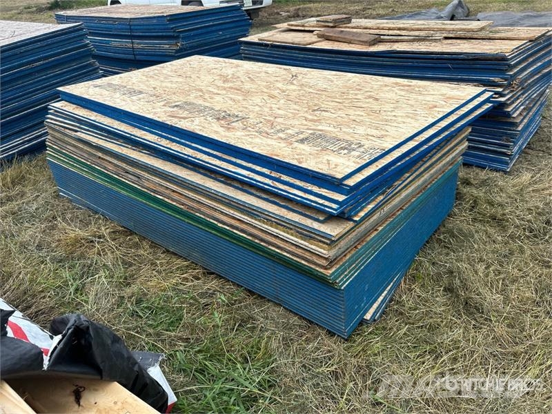 Quantity of (45) 4 ft x 8 ft OSB Board Drugi deli
