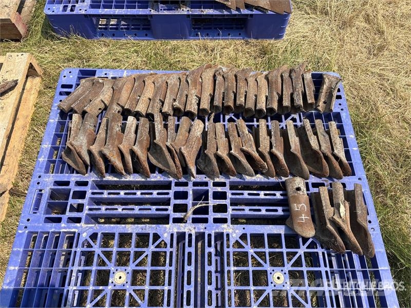  Quantity of (45) Knock On Cultivator Spikes Další