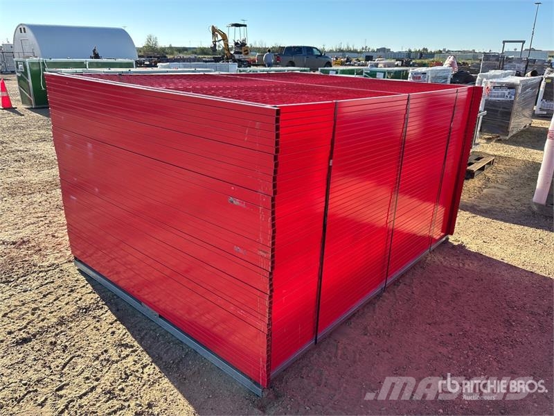  Quantity of (46) 7 ft 6 in x 6 ft Powder Coated Si Drugi deli