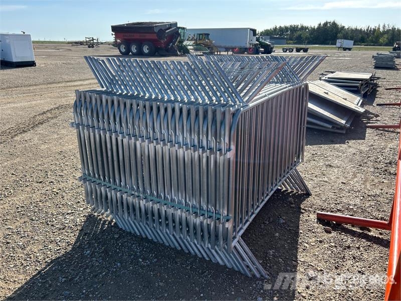  Quantity of (47) 7 ft x 4 ft Safety Site Fence Ďalšie komponenty