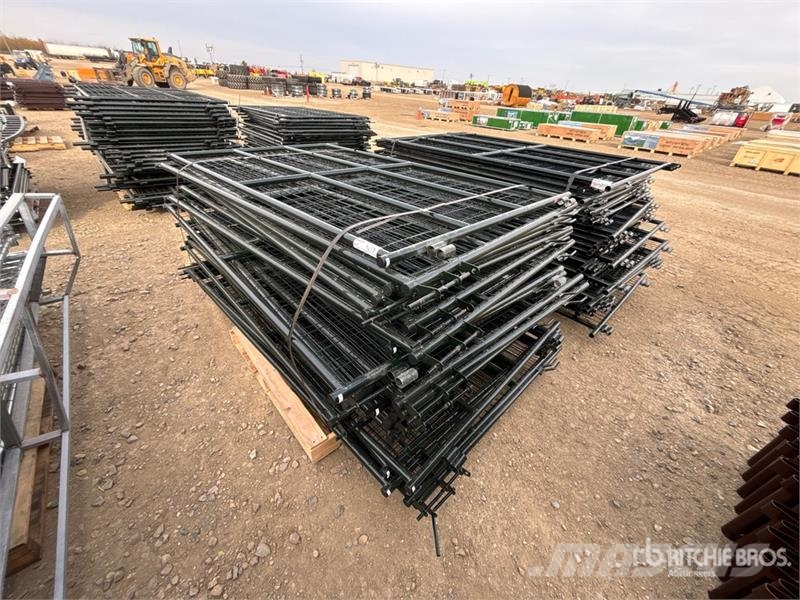 Quantity of (48) BYT MSPP07 7 ft x 4 ft 3 in Mesh Weitere Viehgeräte