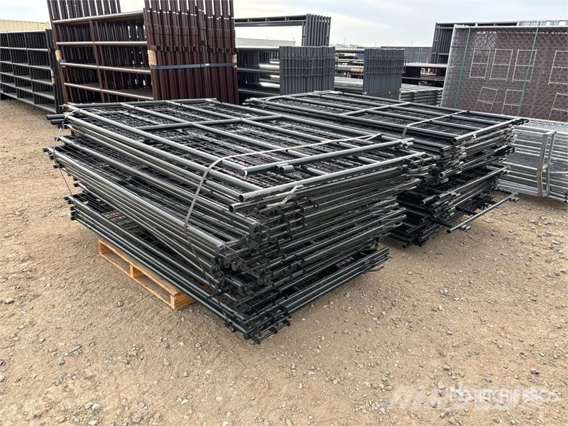 Quantity of (48) BYT MSPP07 7 ft x 4 ft 3 in Mesh Weitere Viehgeräte