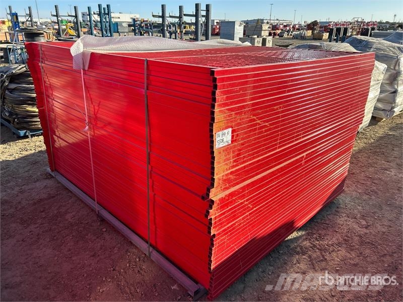 Quantity of (49) 7 ft 5 in x 6 ft Powder Coated Si Drugi deli