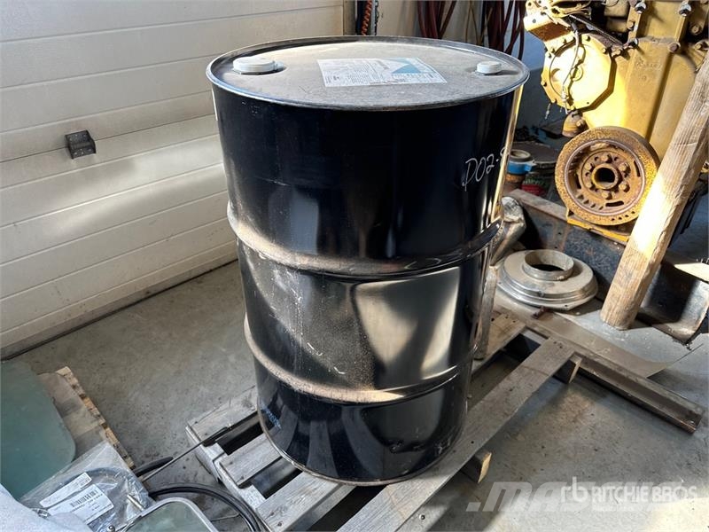 Quantity of 49North Hydraulic Oil (Unused) Drugi deli