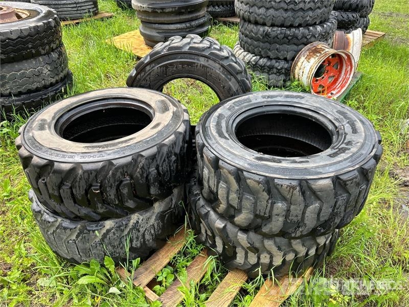 Quantity of (5) 12-16.5 Galaxy and Bobcat Tires Opony, koła i felgi