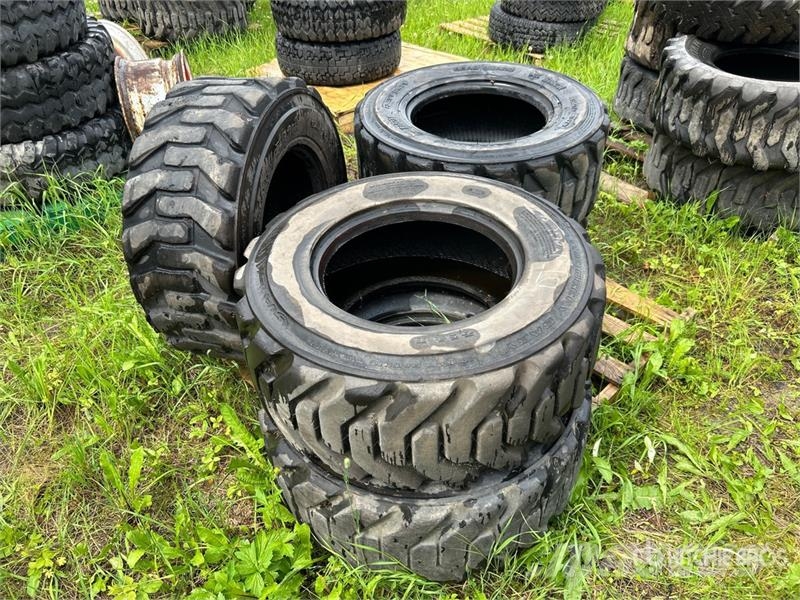 Quantity of (5) 12-16.5 Galaxy and Bobcat Tires Opony, koła i felgi