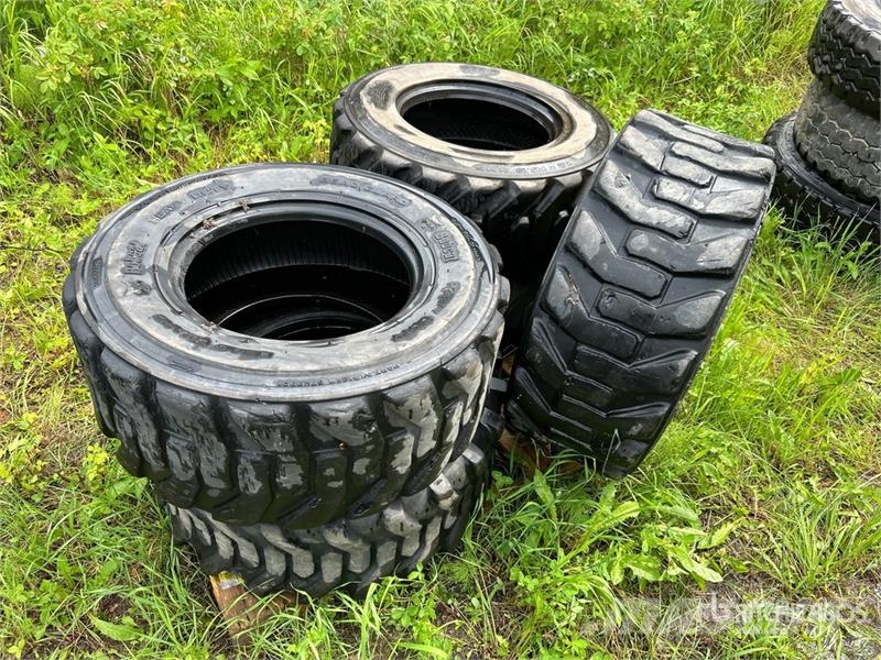 Quantity of (5) 12-16.5 Galaxy and Bobcat Tires Opony, koła i felgi