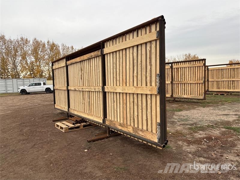 Quantity of (5) 24 ft x 8 ft 10 in Heavy Duty Wind Livdyr annet utstyr