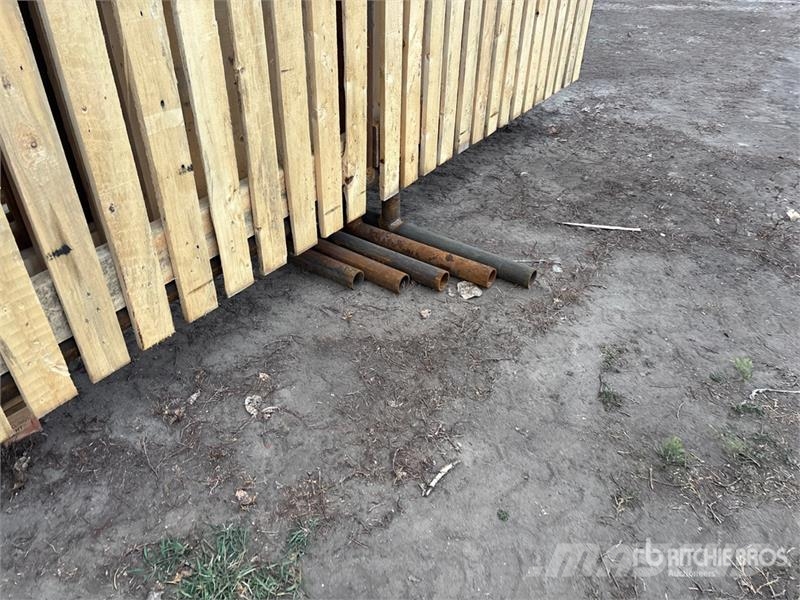 Quantity of (5) 24 ft x 8 ft 10 in Heavy Duty Wind Livdyr annet utstyr