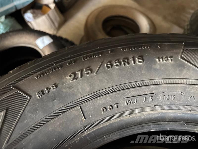  Quantity of (5) 275/65R18 Tires Gume, točkovi i felne