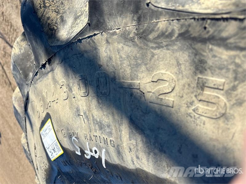 Quantity of (5) 66/43.00x25 Tires Gume, točkovi i felne