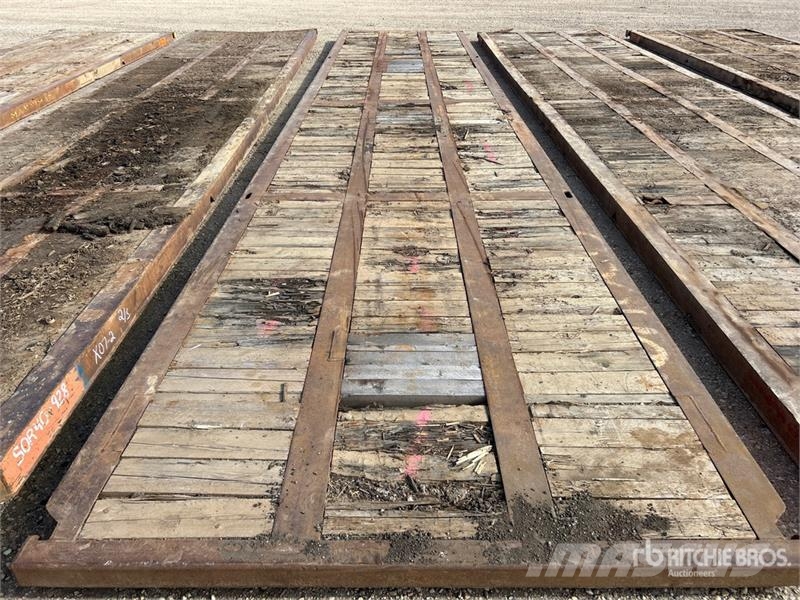  Quantity of (5) 8 Ft x 40 Ft Rig Mats Rezervni delovi i oprema za bušenje