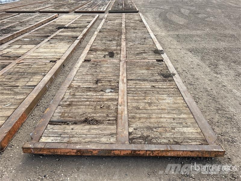  Quantity of (5) 8 Ft x 40 Ft Rig Mats Rezervni delovi i oprema za bušenje