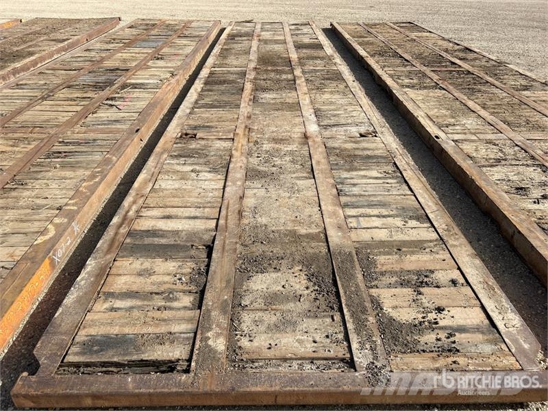  Quantity of (5) 8 Ft x 40 Ft Rig Mats Rezervni delovi i oprema za bušenje