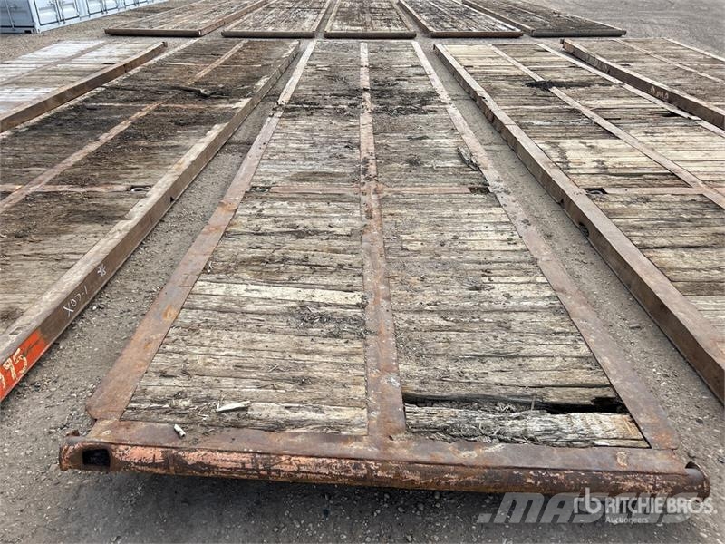 Quantity of (5) 8 Ft x 40 Ft Rig Mats Rezervni delovi i oprema za bušenje