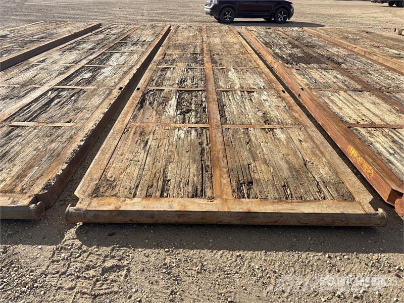 Quantity of (5) 8 ft x 40 ft Rig Mats Rezervni delovi i oprema za bušenje