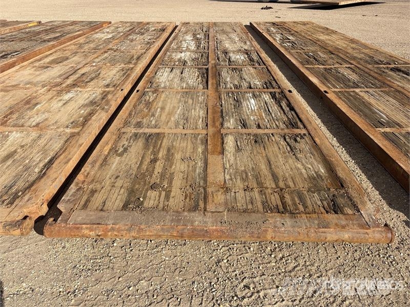 Quantity of (5) 8 ft x 40 ft Rig Mats Rezervni delovi i oprema za bušenje