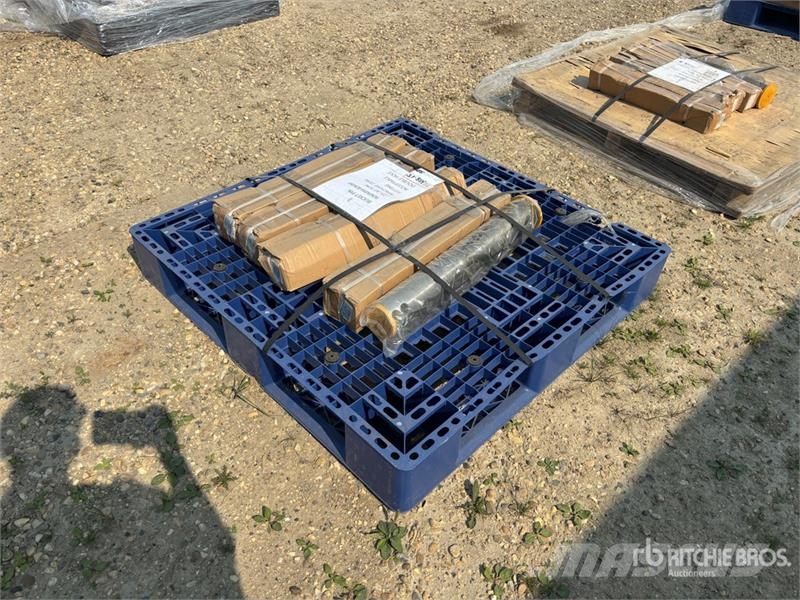  Quantity of (5) 90 x 640 mm Excavator Bucket Pin - Drugi deli