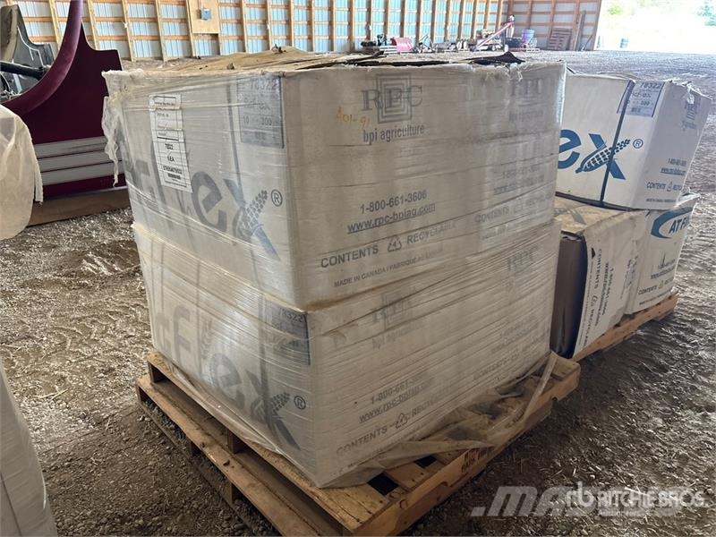  Quantity of (5) AgFlex 10 ft x 300 ft Grain Bags وحدات / آلات معالجة المحاصيل وتخزينها - أخرى