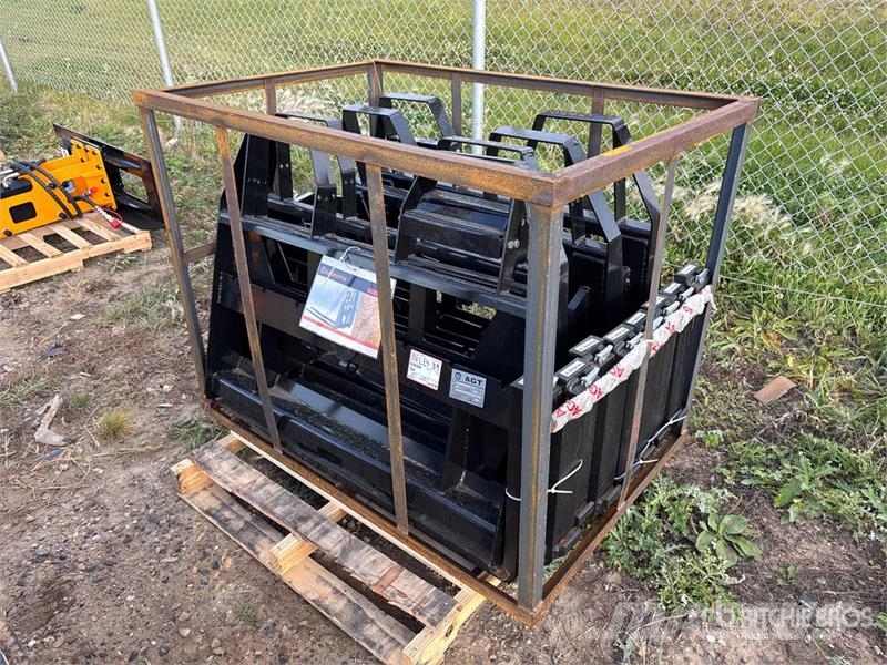 Quantity of (5) AGT ISOCPF48-4400-FF 48 in 4400 l Fourche