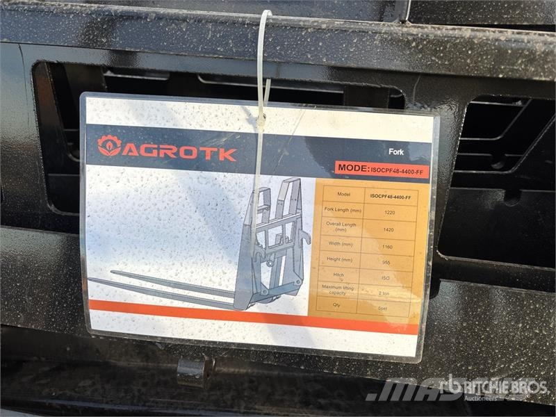 Quantity of (5) AGT ISOCPF48-4400-FF 48 in 4400 l Fourche