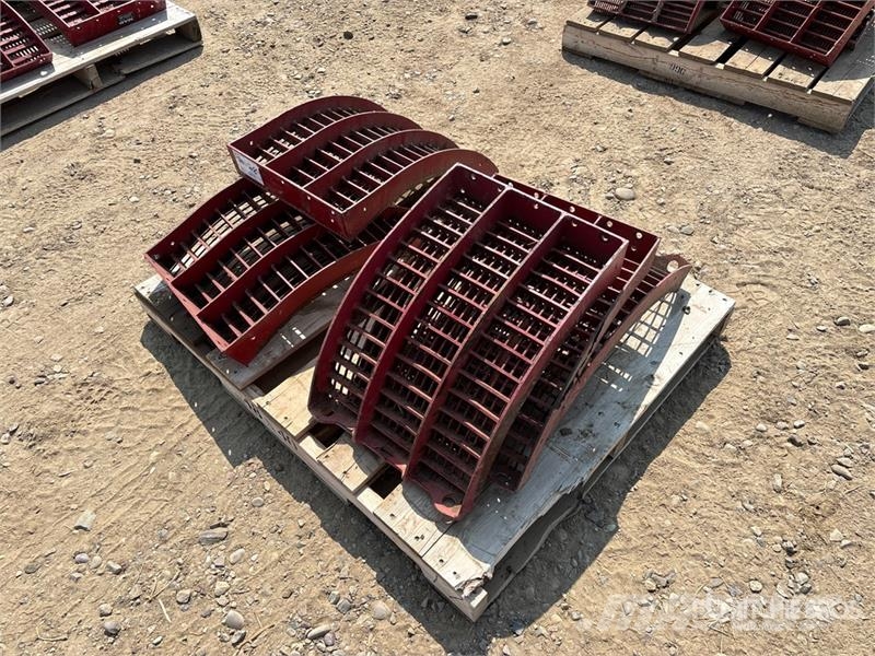Quantity of (5) Combine Concave - Fits Case IH Com Sklízecí mlátičky