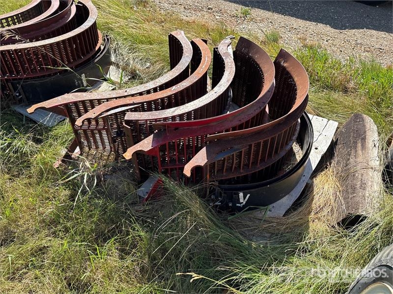 Quantity of (5) Combine Concaves - Fits Case IH 21 Drugi deli