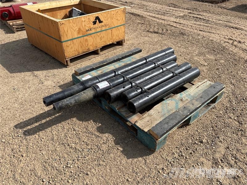  Quantity of (5) Drill Heads Öl- und Gasbohrgeräte