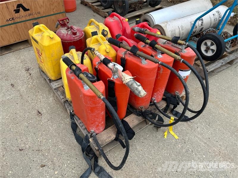  Quantity of (5) Drip Torches معدات البناء - غير ذلك