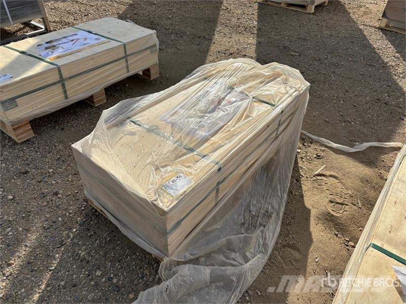 Quantity of (5) EMC LB9200 Ratchet Binders & (10) Otros componentes