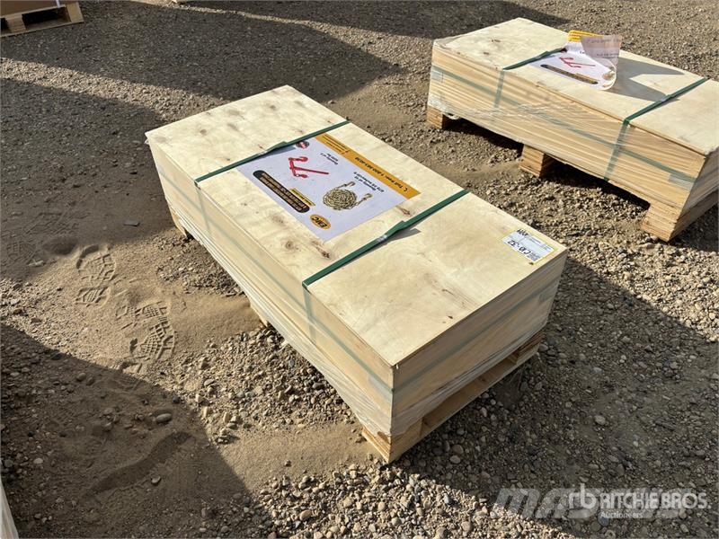 Quantity of (5) EMC LB9200 Ratchet Binders & (10) Otros componentes