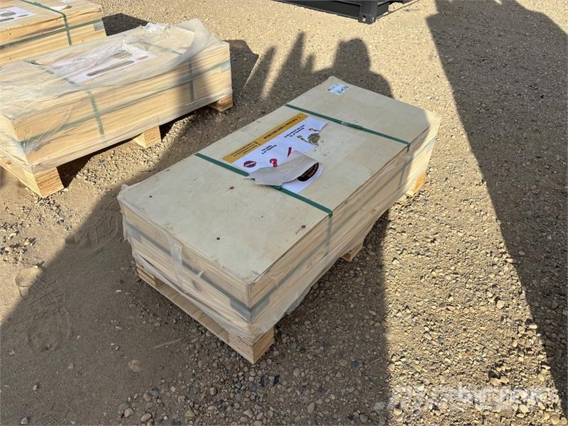  Quantity of (5)  EMC LB9200 Ratchet Binders & (10) Otros componentes