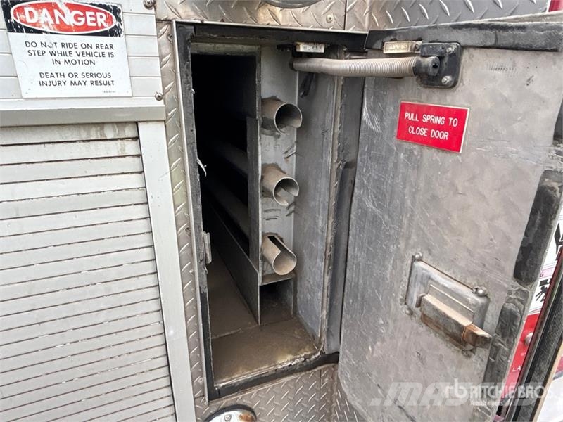 Quantity of (5) Fire Truck Parts Drugi deli