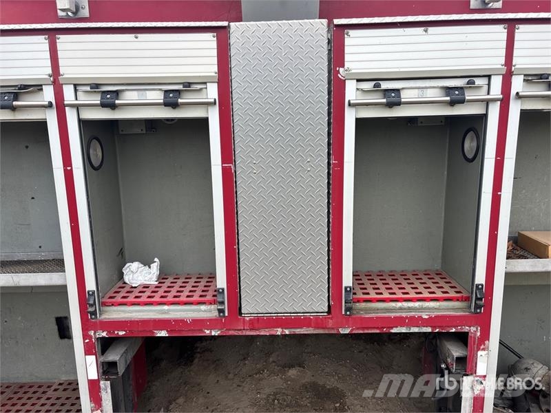 Quantity of (5) Fire Truck Parts Drugi deli