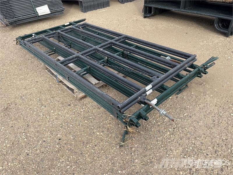 Quantity of (5) Hi-Hog Livestock Panel Other livestock machinery and accessories